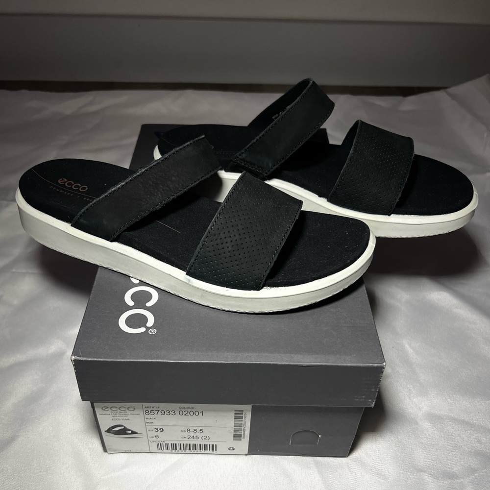 ECCO Yuma Slide 2.0 Womens (SZ EU 39 US 8-8.5)Black Nubuck Sandals Slip On Shoes